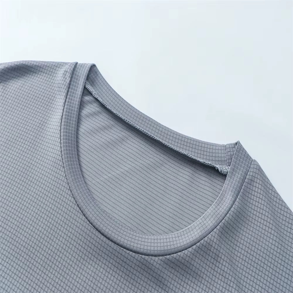 New Ice Silk Men Solid Color T-Shirt Men Sporting Casual Tee Shirt Male Gym Running Black Quick Dry T-Shirt Fitness Sports