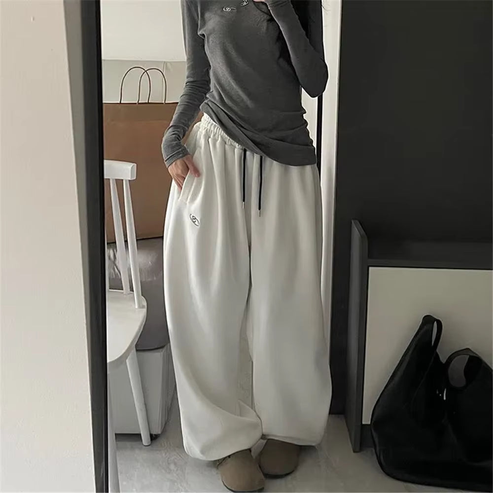 Gray Oversize Style Loose Sweatpants Women Harajuku Korean Fashion Sport Pants Embroidery Y2K Vintage Baggy Trousers Aesthetic